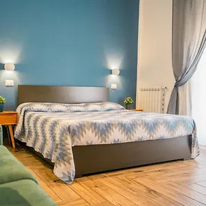 Hub Ferroviario - 12 Posti Letto Per Il Tuo Gruppo A Con Wifi E Netflix Bed & Breakfast